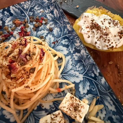 Chili Rosen Pfeffer - zart genug zum Verführen, wild genug zum Anbeißen